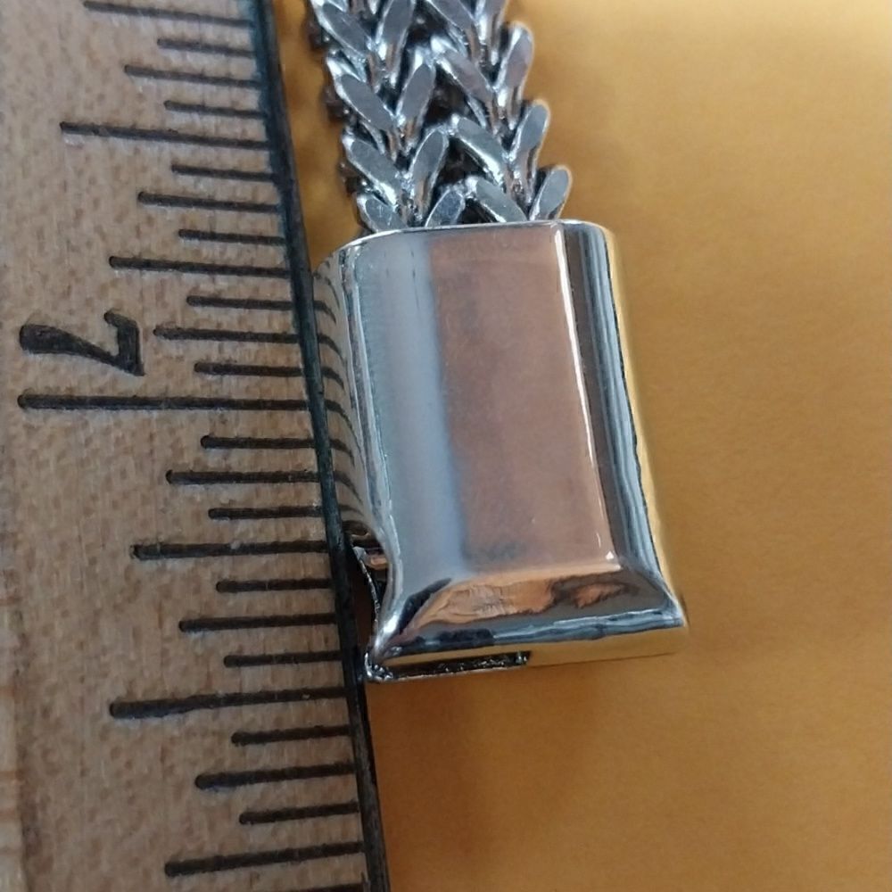 Silver Magnetic Herringbone Bracelet..New - Picture 7 of 7